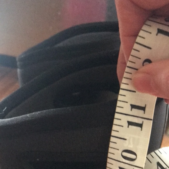 Kids Bogs size 4 - Picture 7 of 7